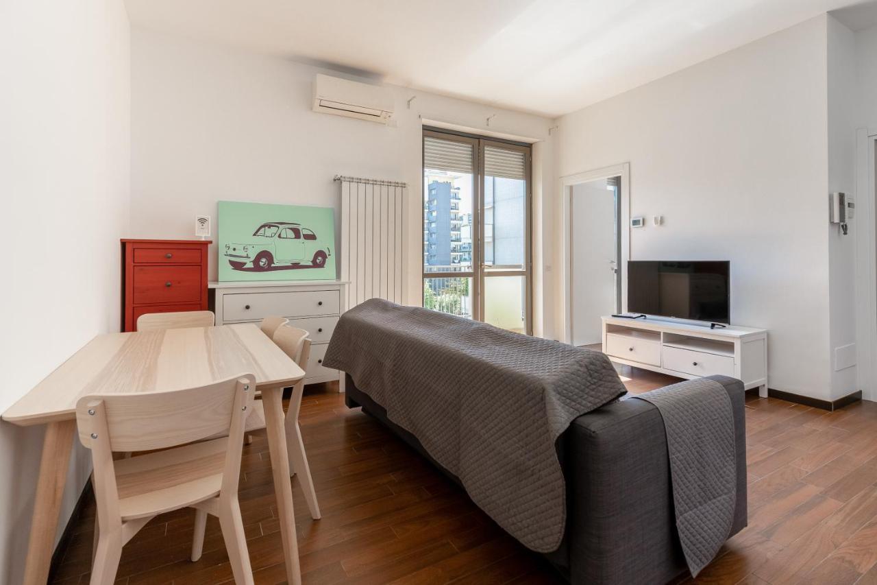 Апартаменты Alessia'S Flat - Affori Милан Экстерьер фото